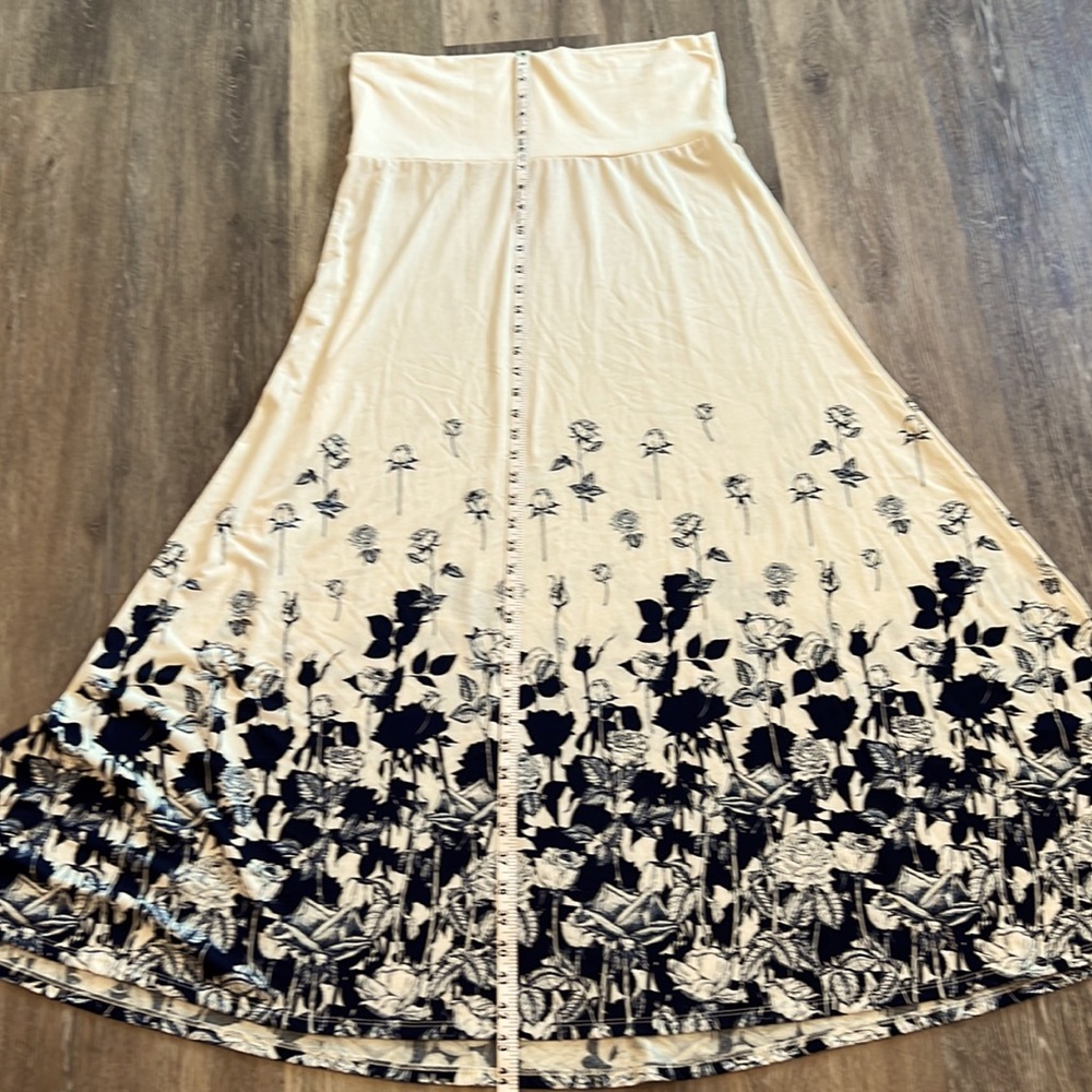 Lularoe Maxi skirt/dresss, white/navy skirt can be strapless dress